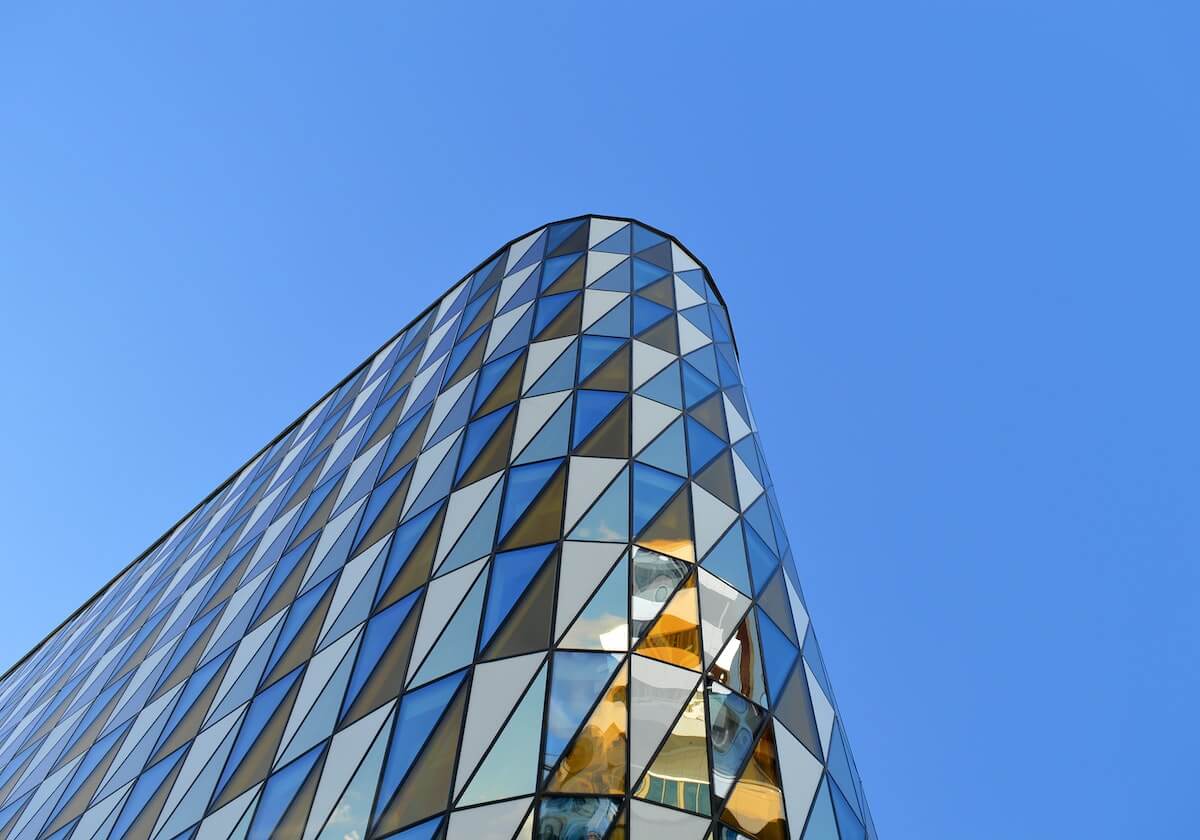 中欧体育官网-铁人新援李浩然：最喜欢梅西和巴萨；最喜欢的食物是烧烤